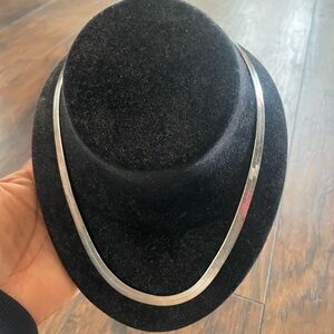 18 ‘inch  herron bone  silver Chain